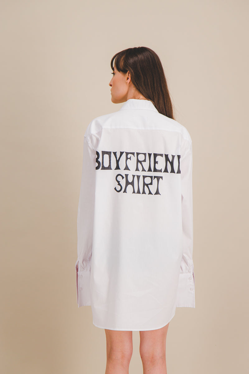 "This is not a Boyfriend shirt"